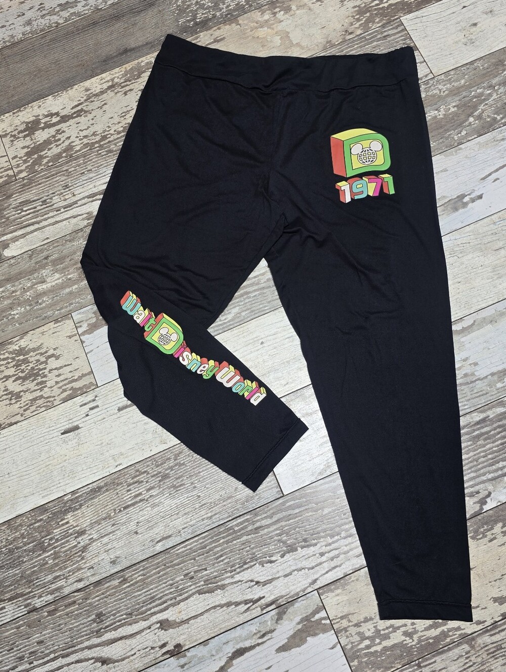 Walt Disney World 1971 Athletic Black Leggings Size XLarge